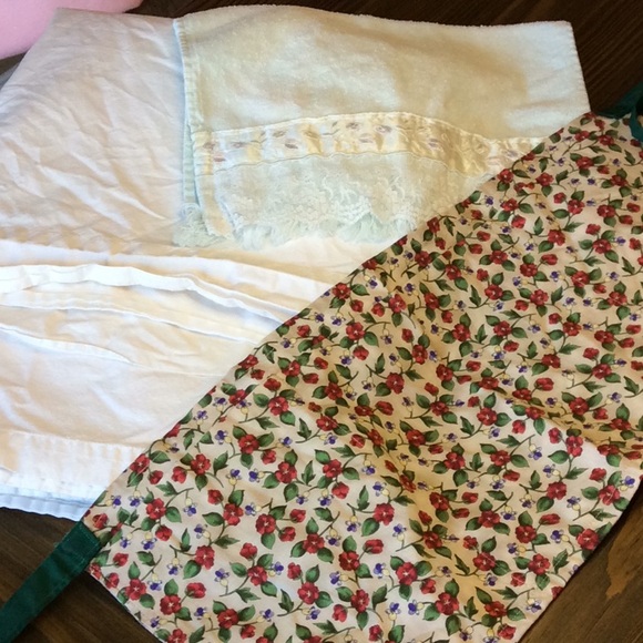 FINAL SALE PRICE Vintage 3 Piece Lot - Q Sheet, H Towel & Apron - Picture 1 of 11